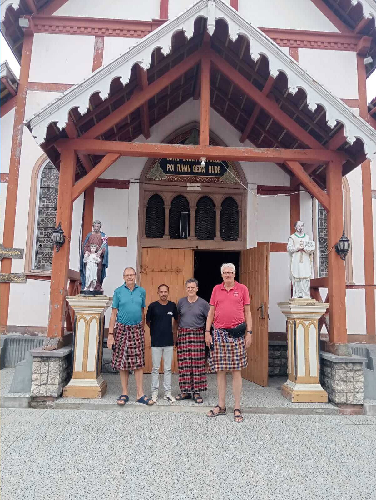 La Banera Flores Tour Gallery G